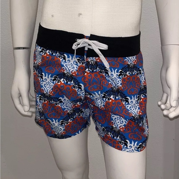 Board Shorts - Picture 6 of 11